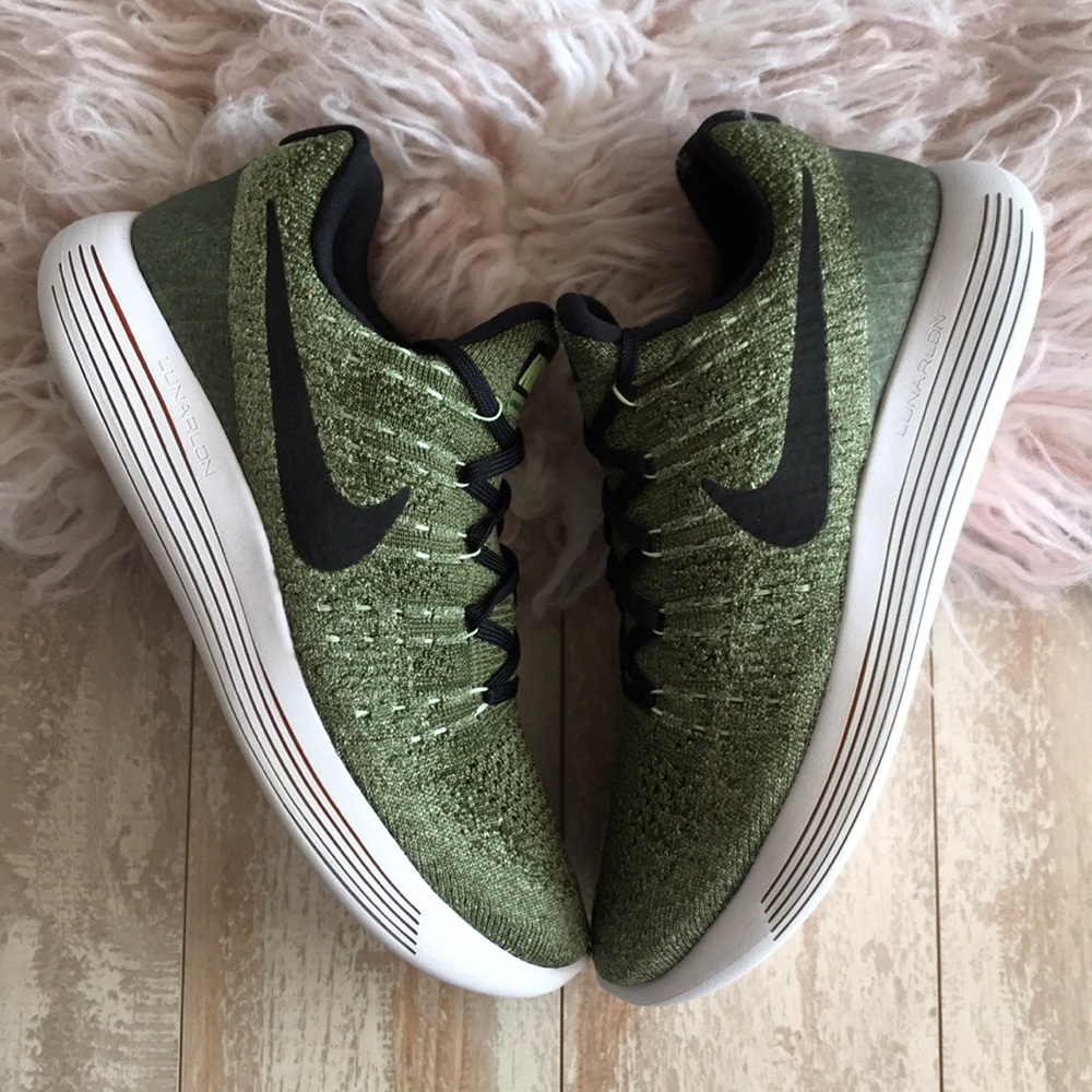 NWTNike Lunarepic Flyknit 2! - Picture 6 of 8